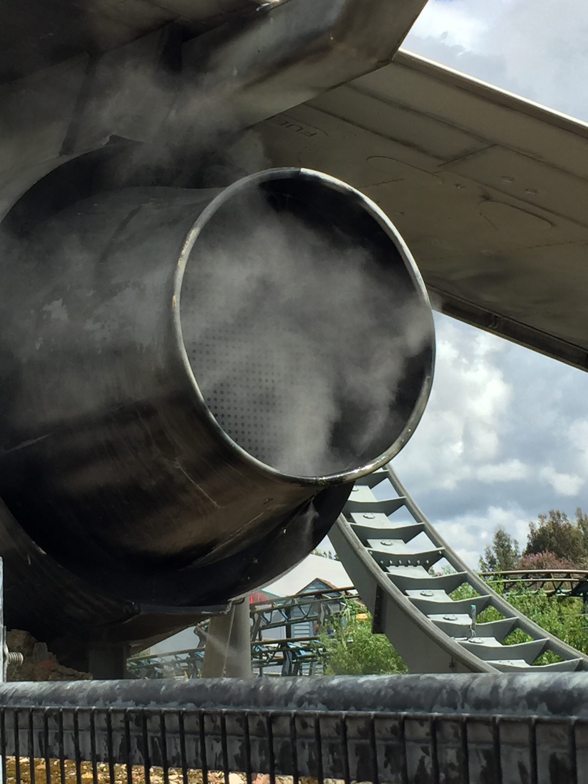 special fog effects used to create the illusion of smoke coming out of a jet engine