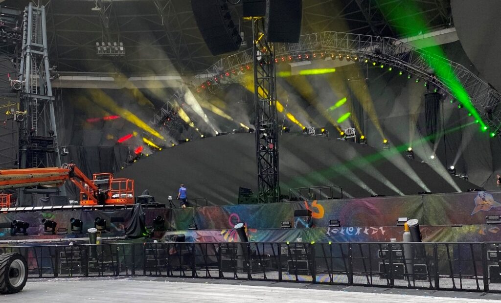 haze misting system for coldplay tour